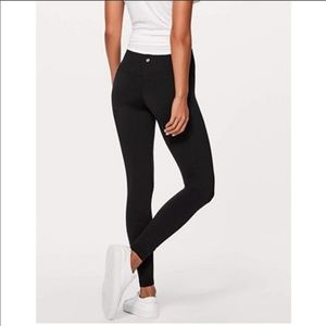 Lululemon Black Wunder Under leggings